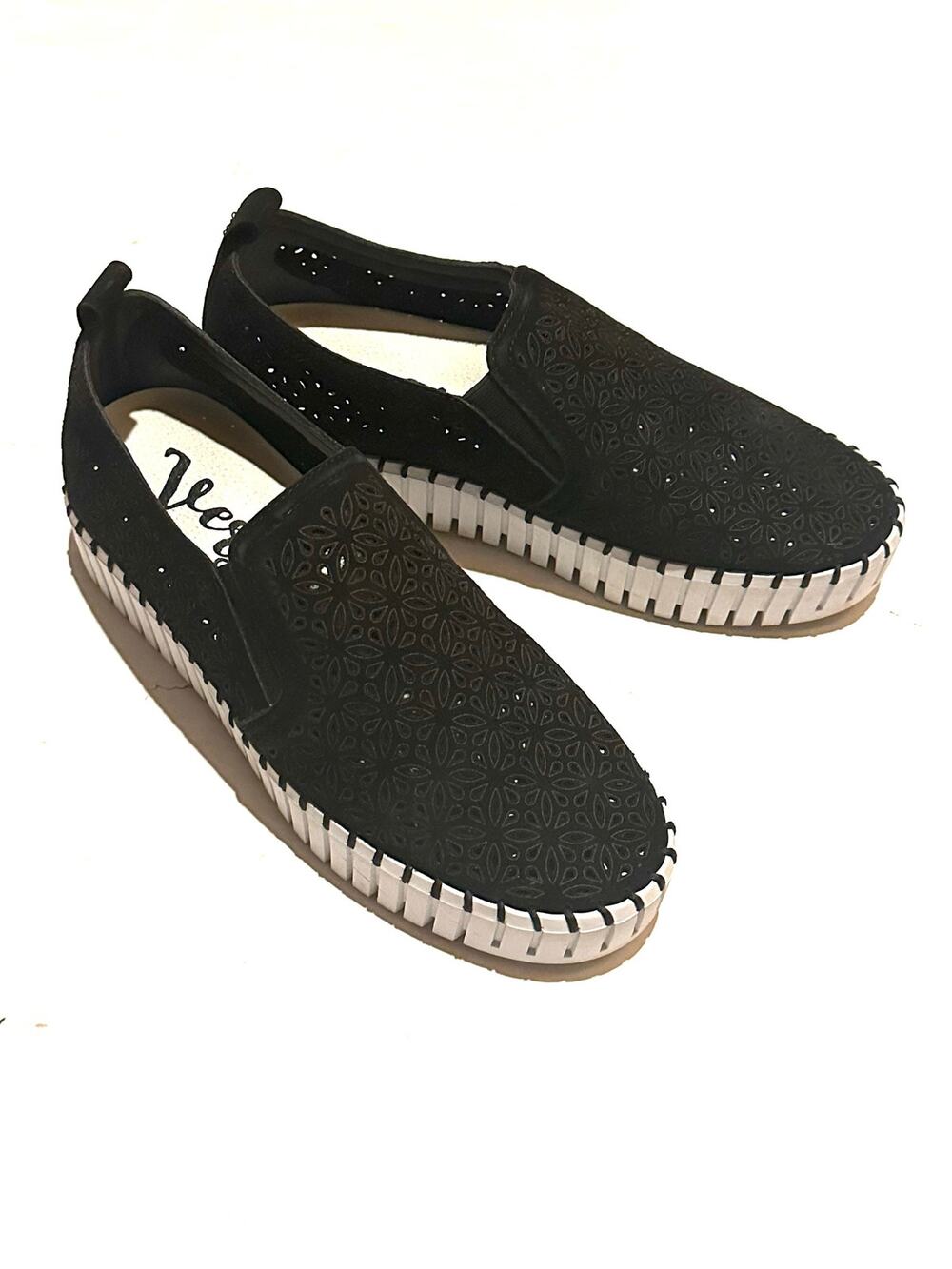 Very G Nicole Womens Size 8 Black Slip On Canvas Loafers Platform Flat Shoes